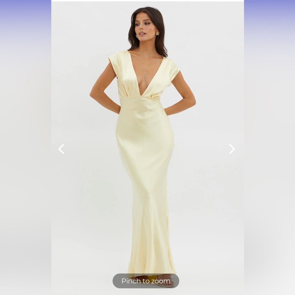 Selfie Leslie Silk, Butter Yellow Maxi Dress